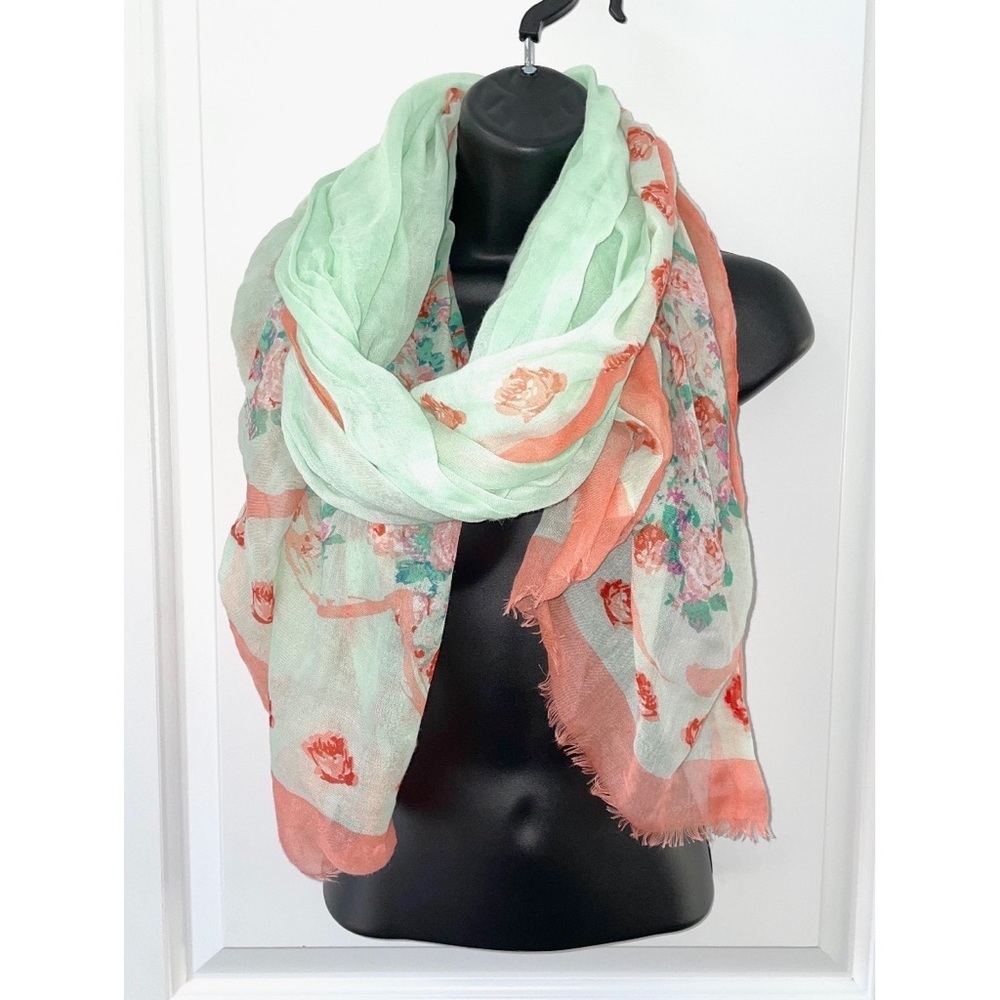 Pretty scarf